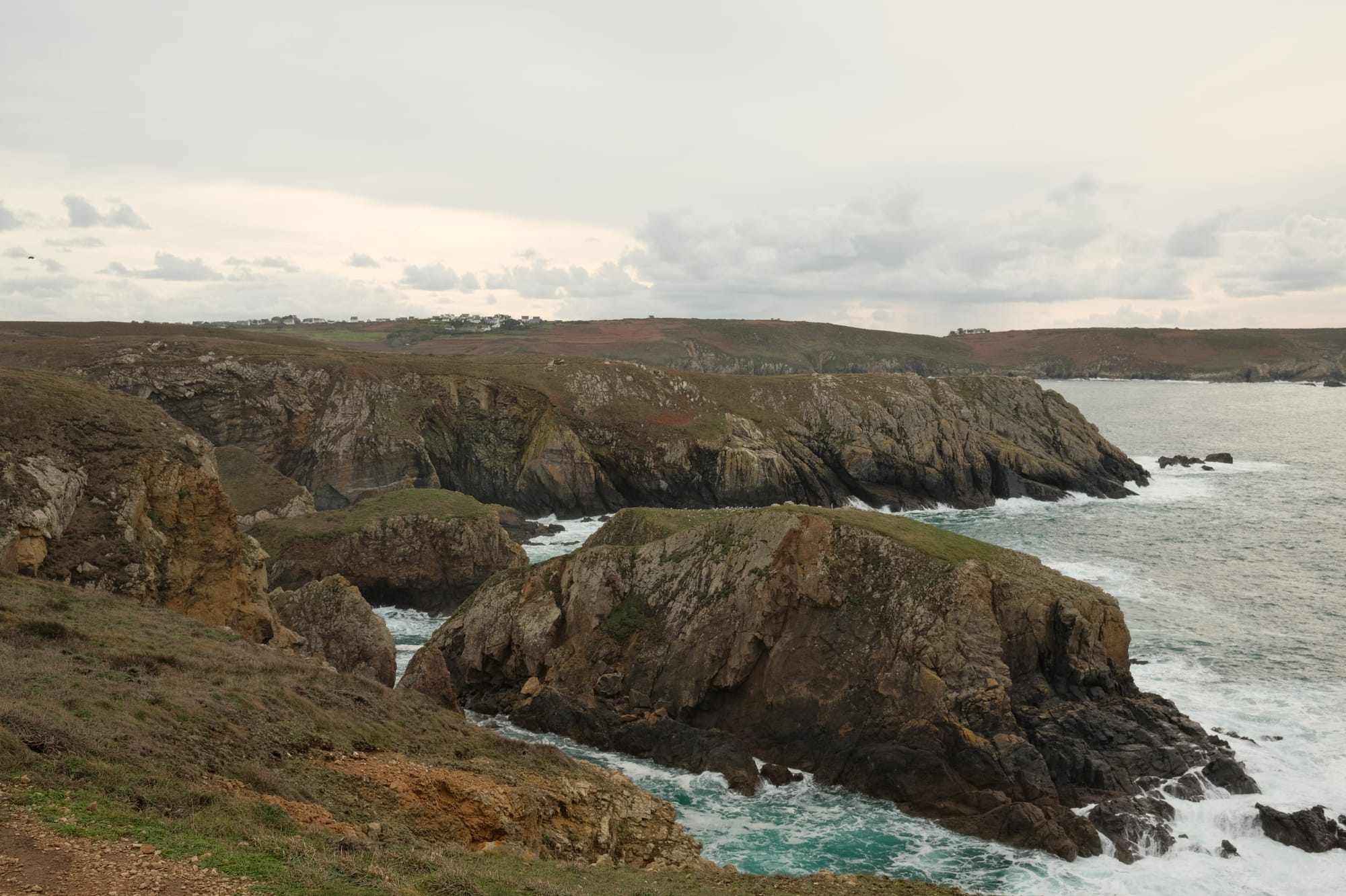 Küste zwischen Pointe du Van und Pointe du Raz