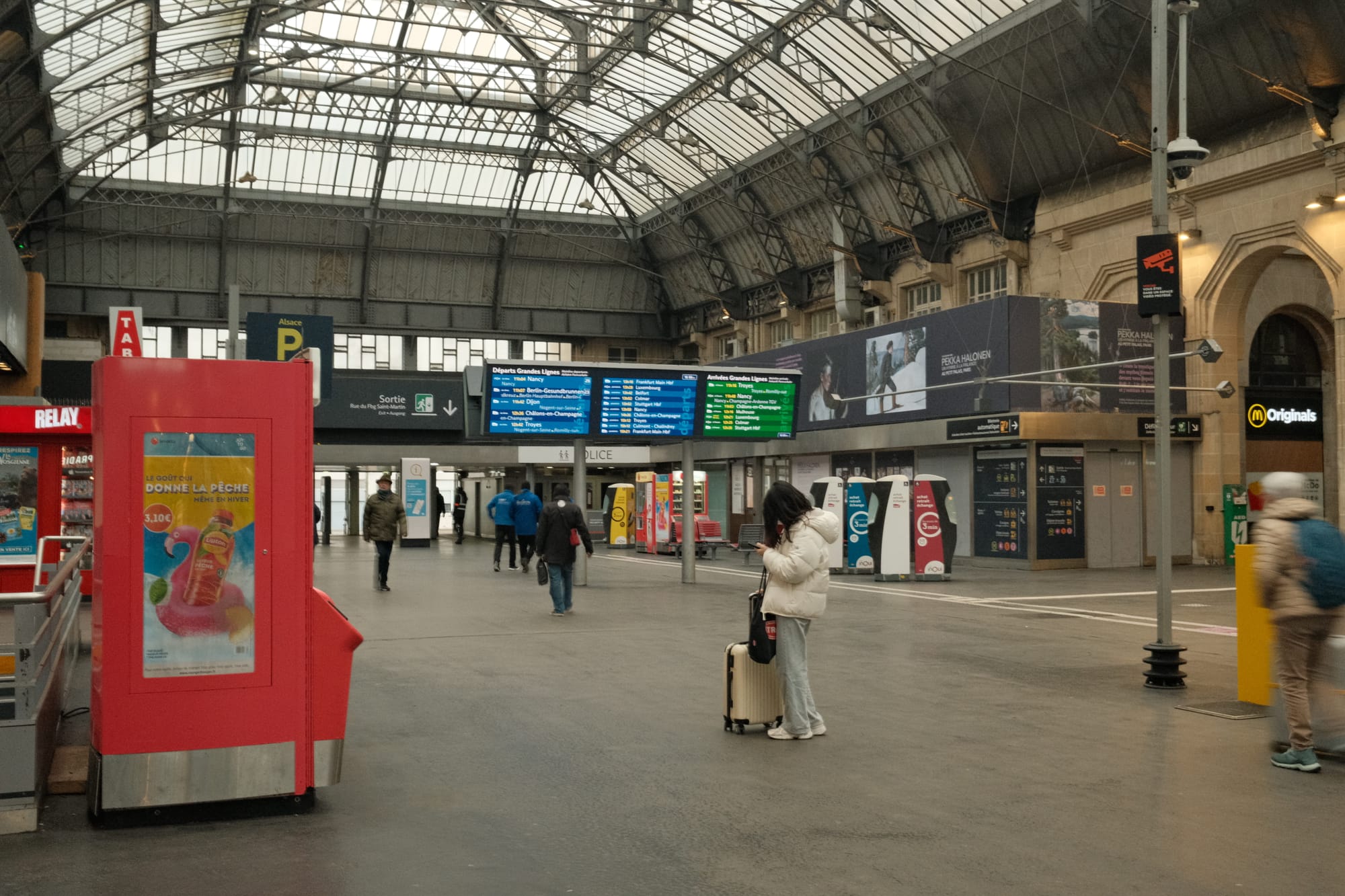 Haupthalle der Gare de l'Est in Paris