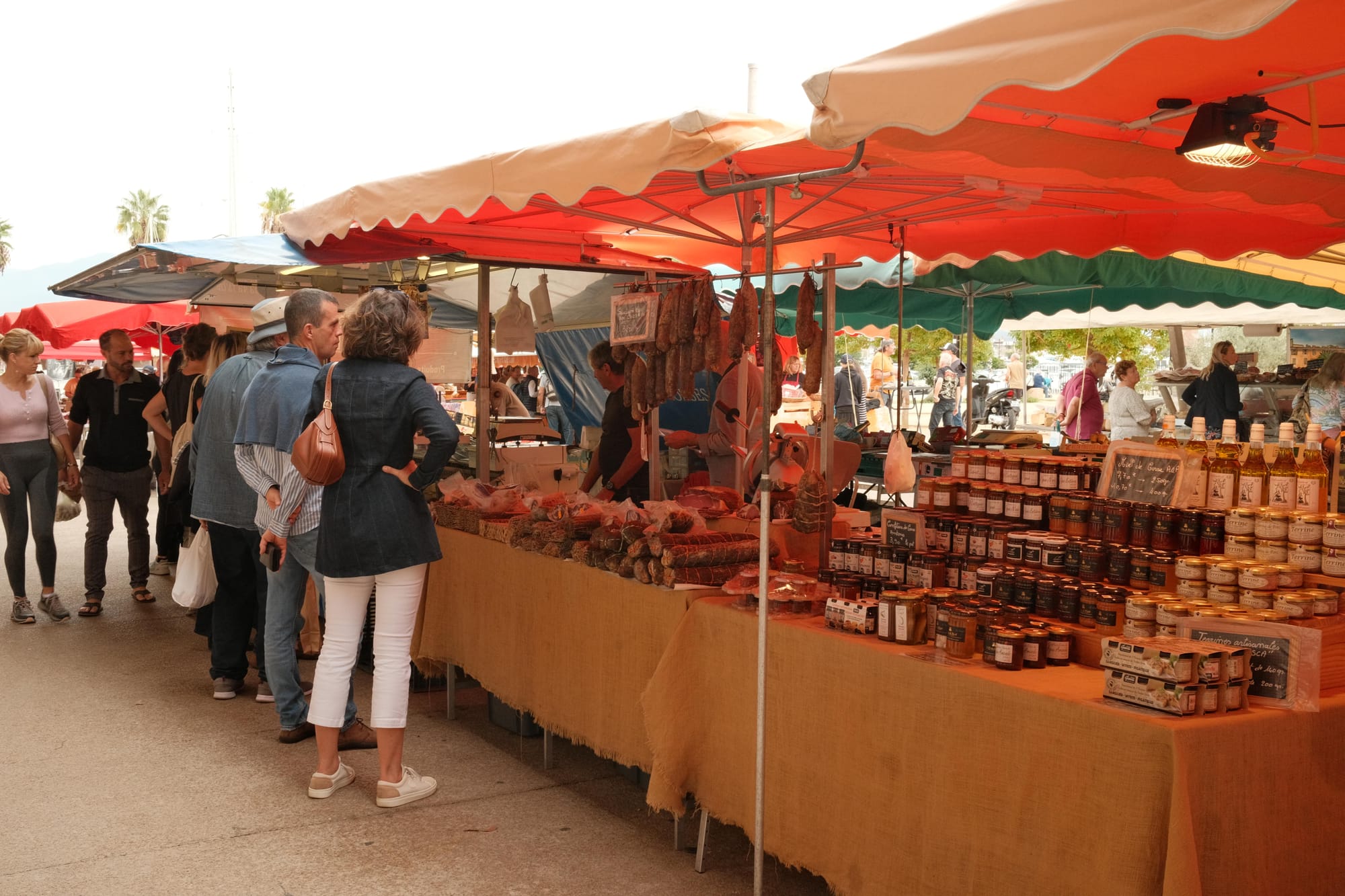 Markt ist hier eine super Option zum Essen kaufen.