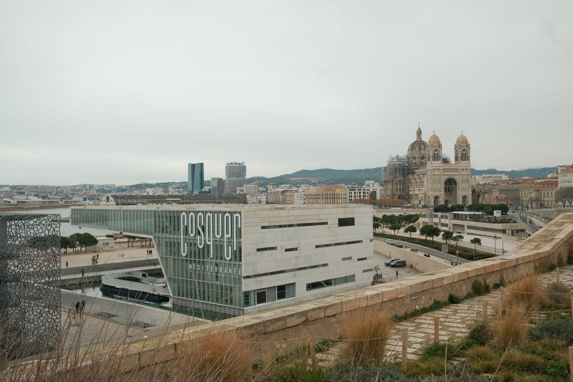Cosquer Grotte mit der Kathedrale Major im Hintergrund