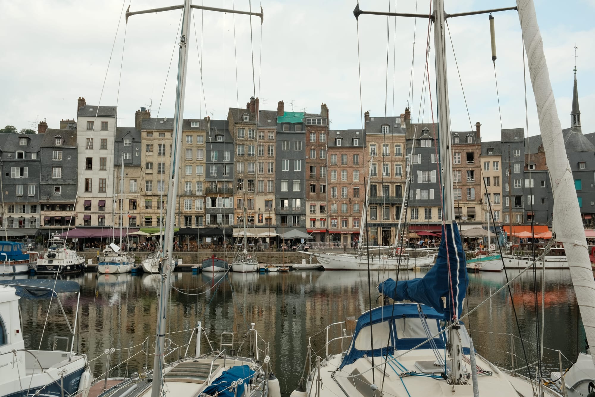 Hafen von Honfleur: Ideal für einen Zwischenstopp auf dem Weg