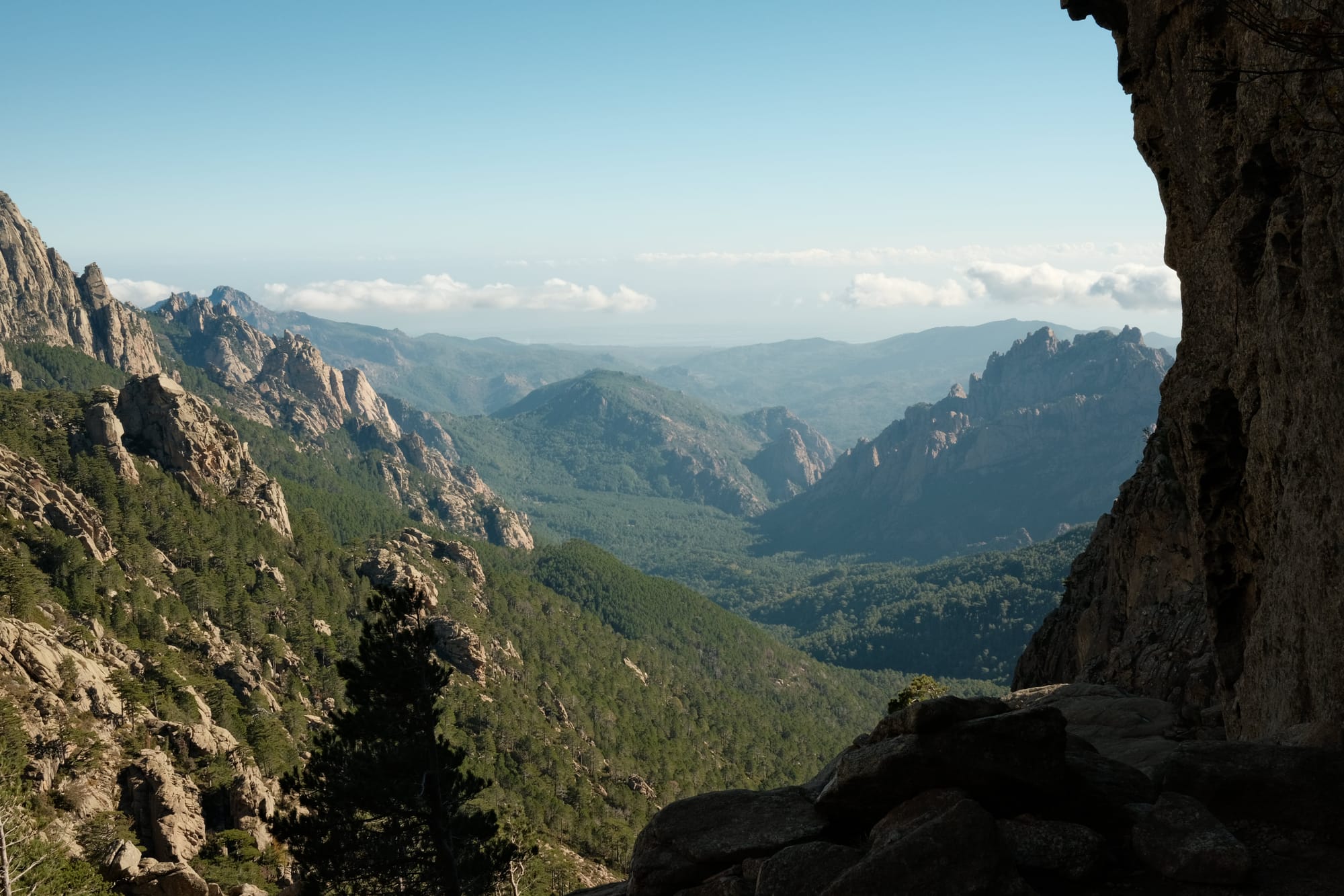Berglandschaft im Inselinneren