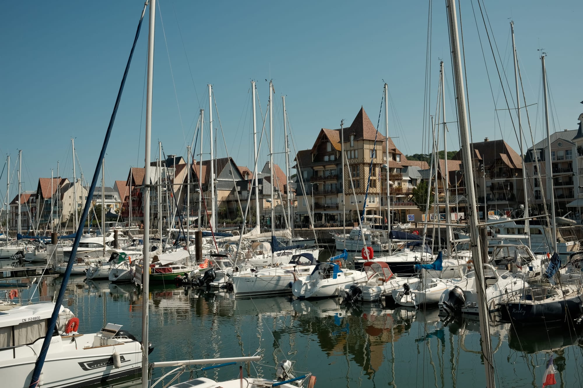 Hafen von Deauville