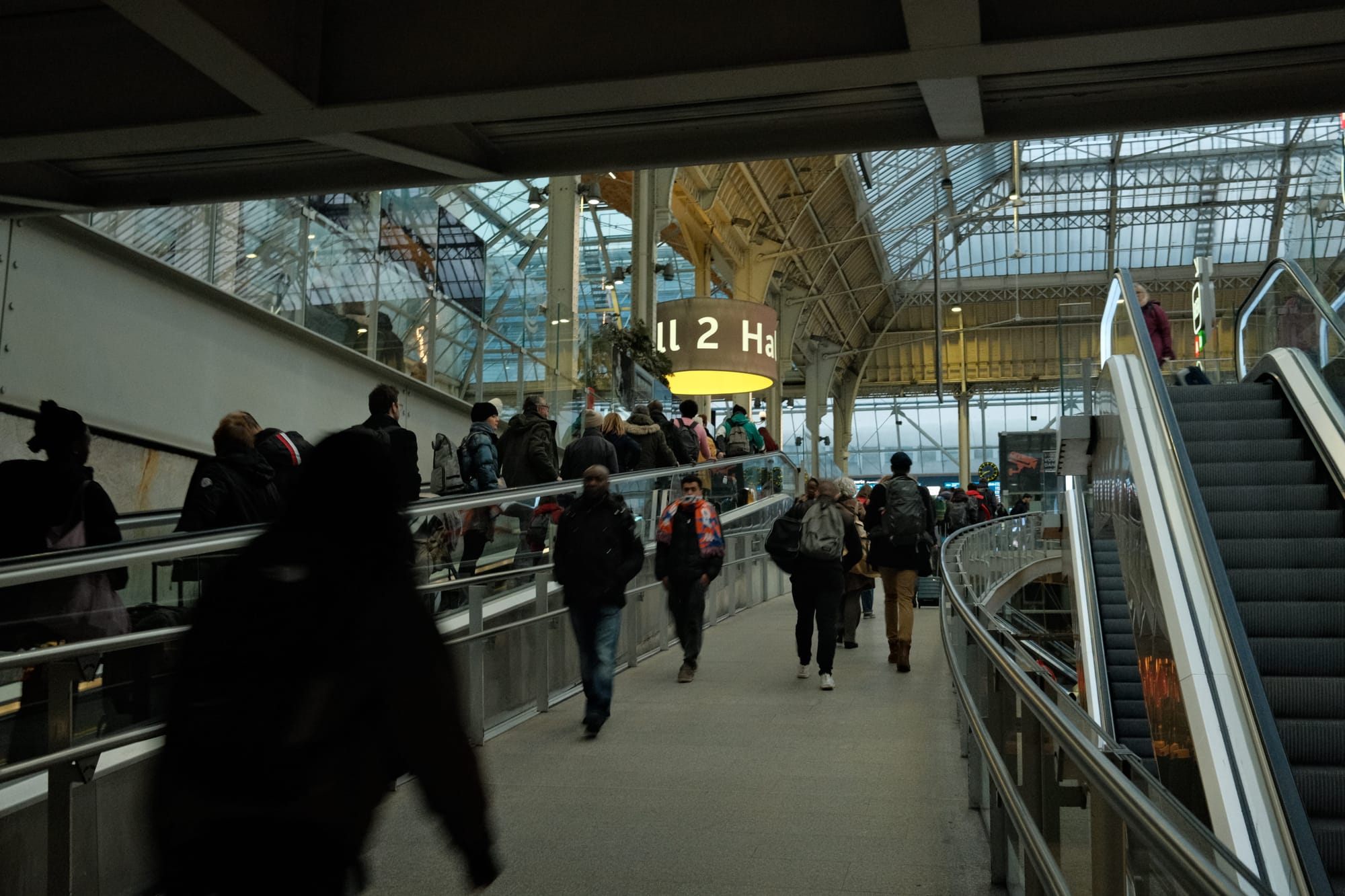 Verbindung zwischen Hall 2 und 3, wo sich die Gepäckaufbewahrung befindet