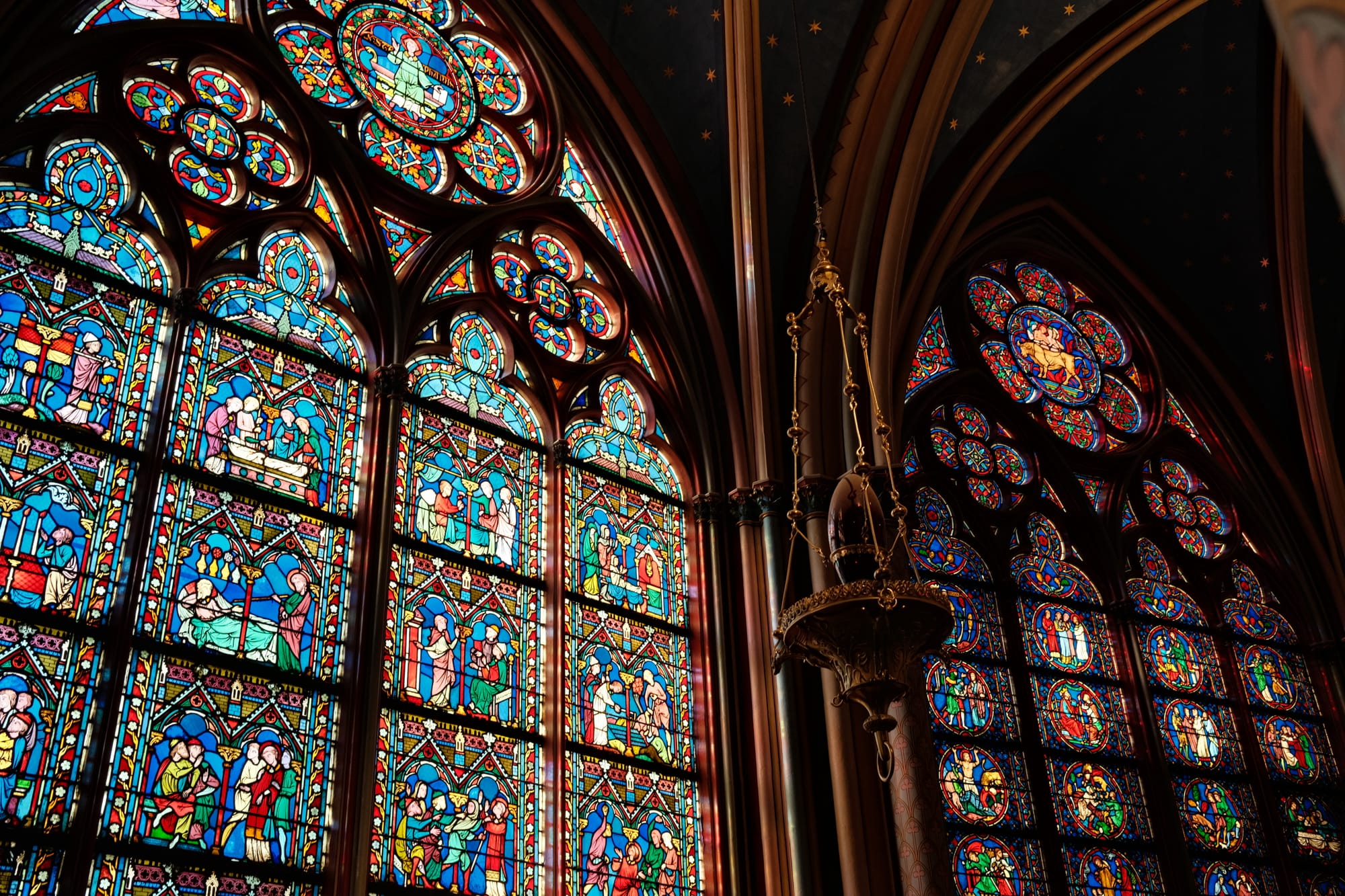 Tolle Glasarbeit in der Kathedrale Notre-Dame