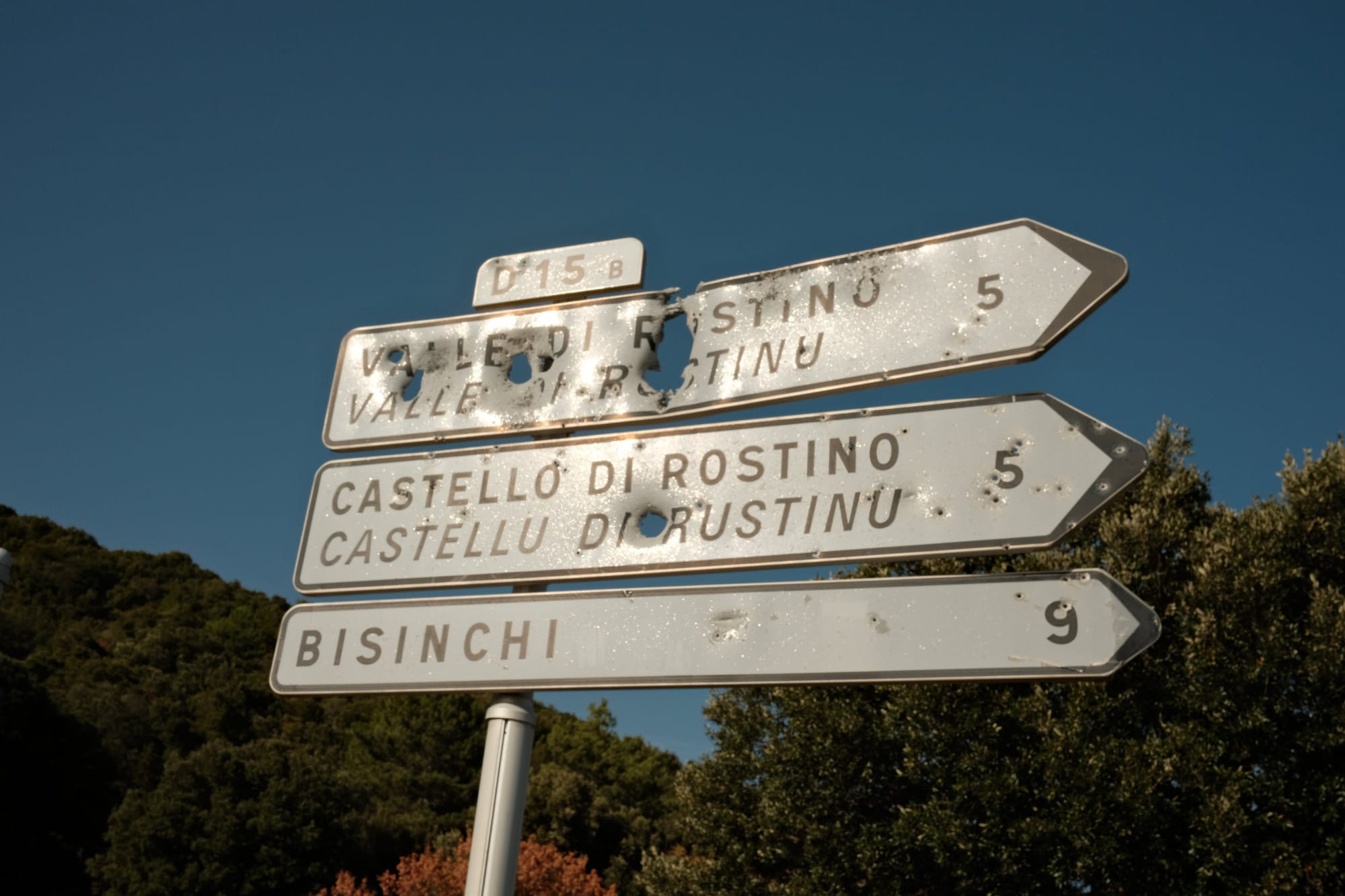 Jäger sind auf Korsika manchmal sehr ungeschickt...